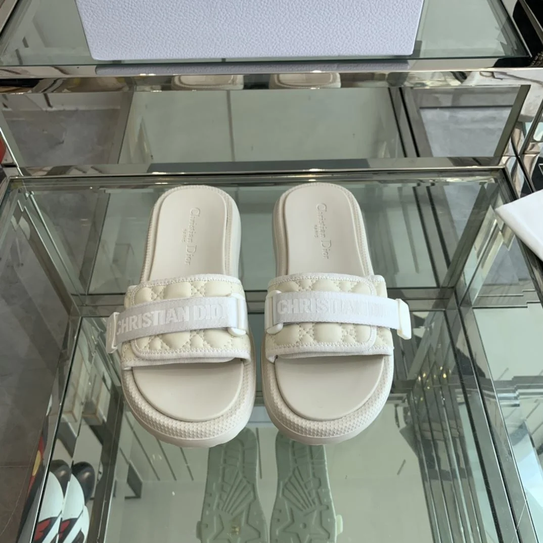 WeatherProof Christian Dior Slippers 21138
