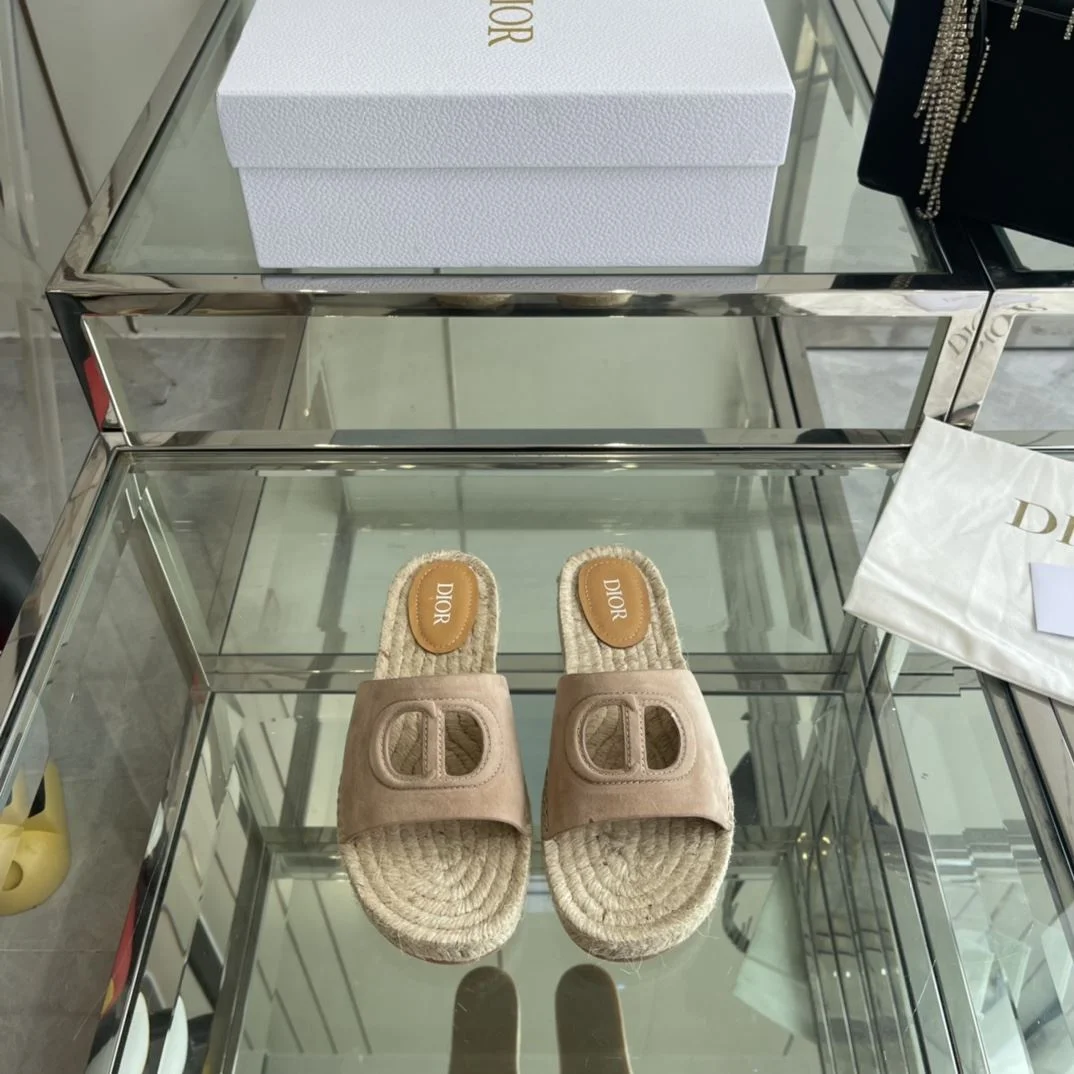 Upgraded Christian Dior Slippers 21128