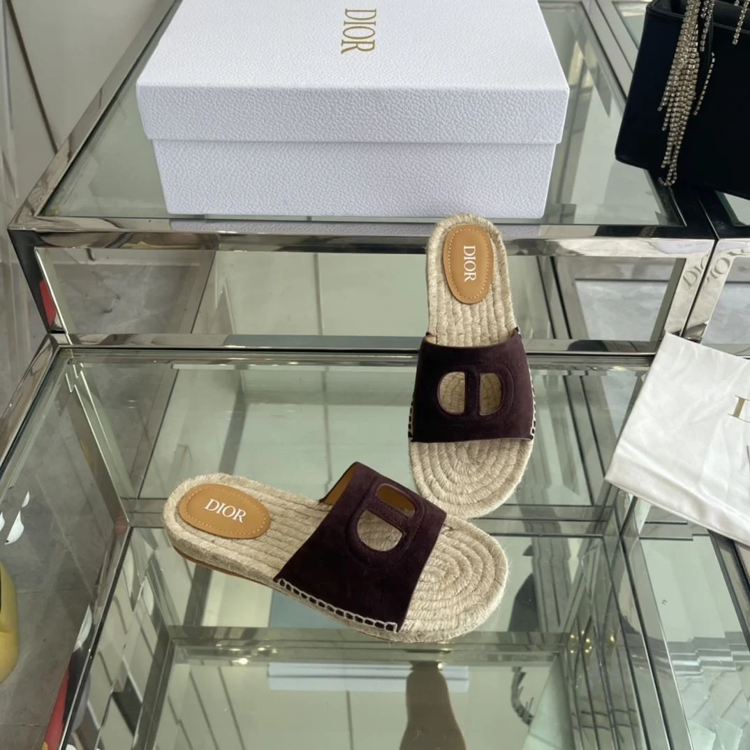 Vibrant Christian Dior Slippers 21132