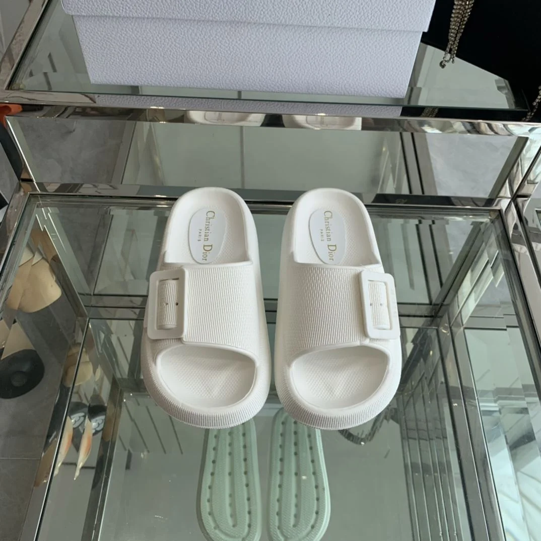 Christian Dior Slippers WellDesigned 21111