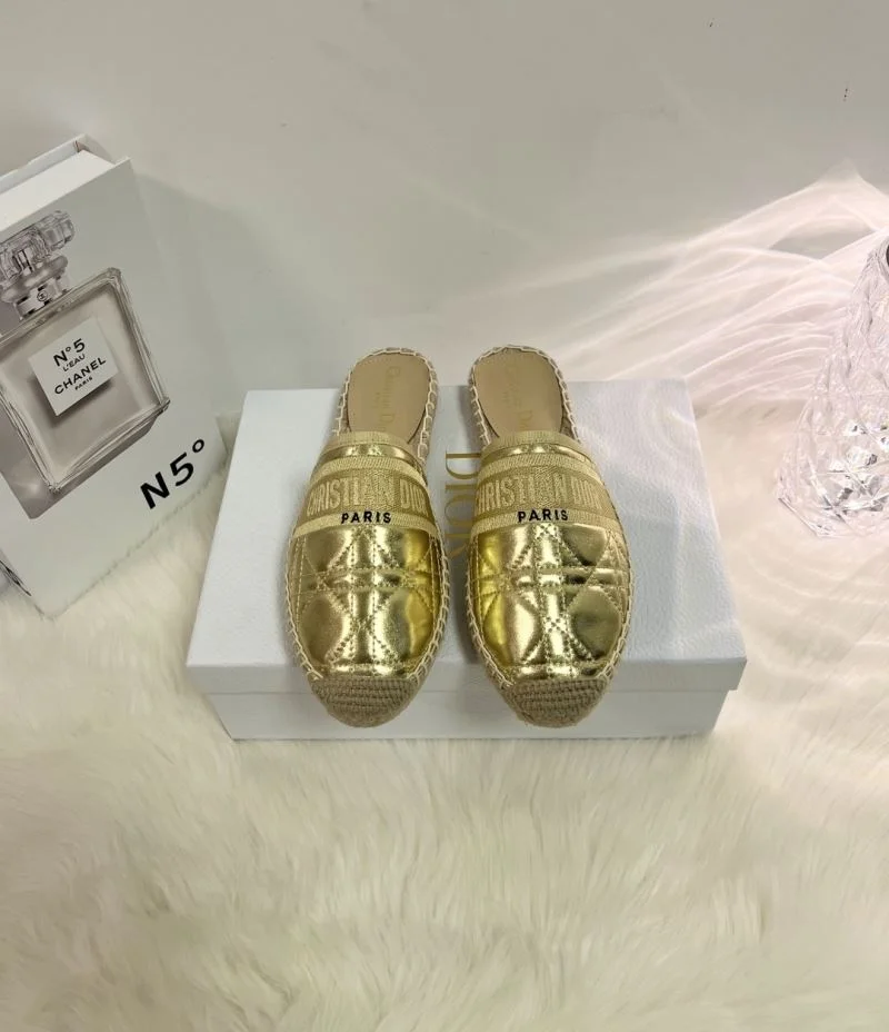 Sophisticated Christian Dior Slippers 21927