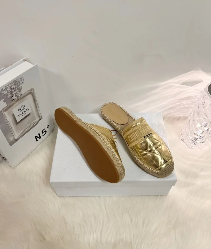 Sophisticated Christian Dior Slippers 21927