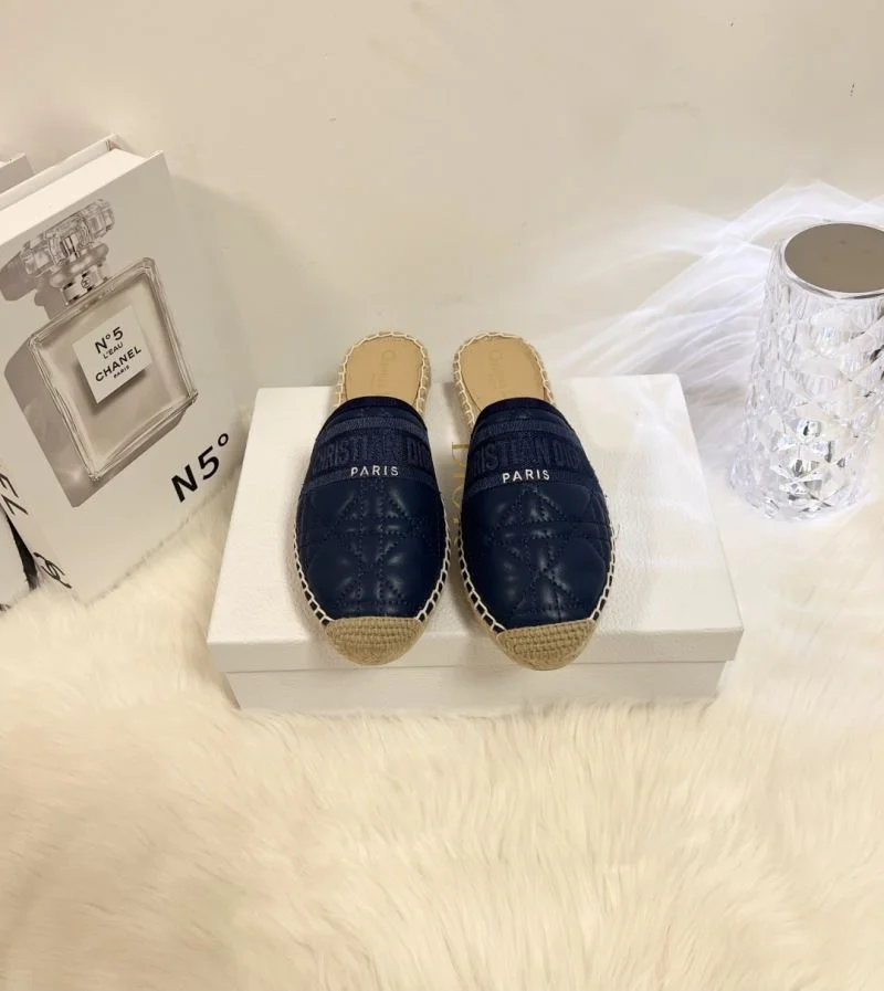 Sleek Christian Dior Slippers 21922