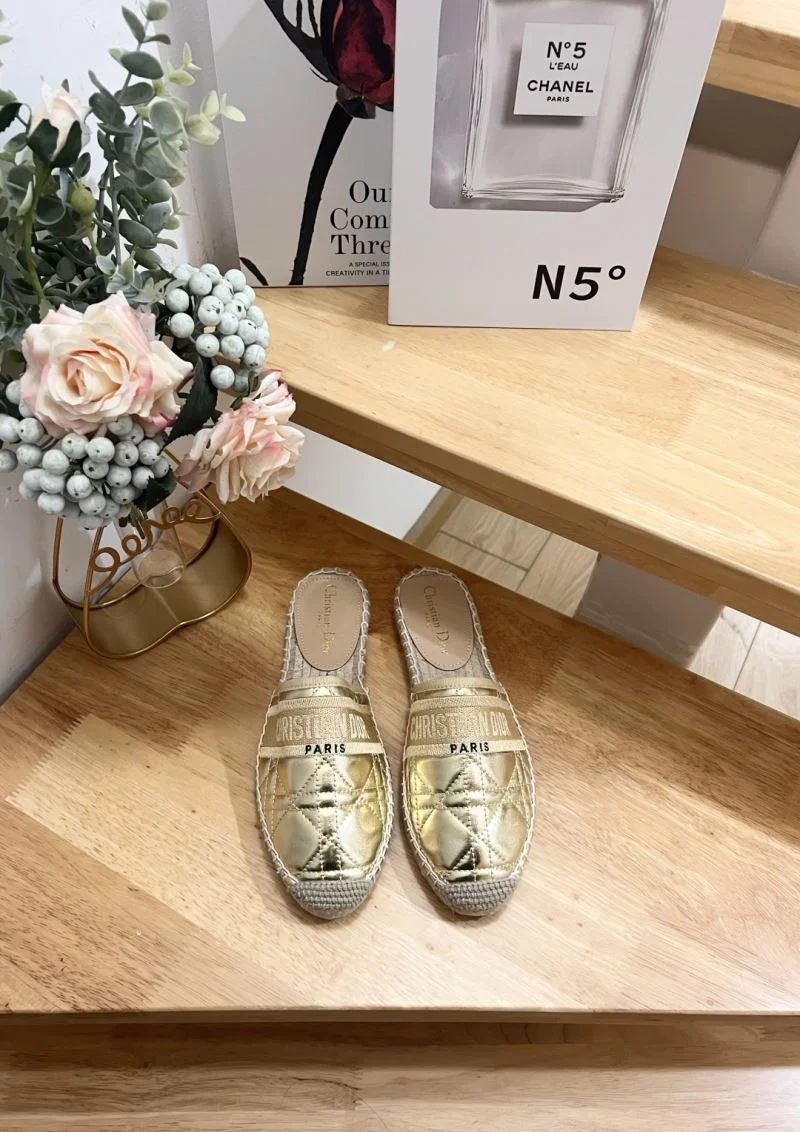 Reliable Christian Dior Slippers 21915