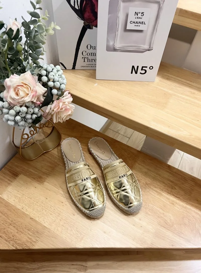 Reliable Christian Dior Slippers 21915