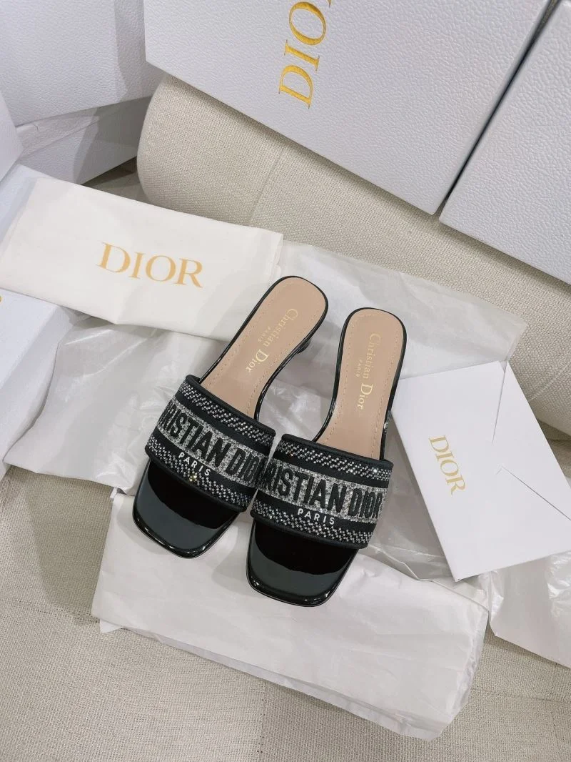 ModernLook Christian Dior Slippers 21854