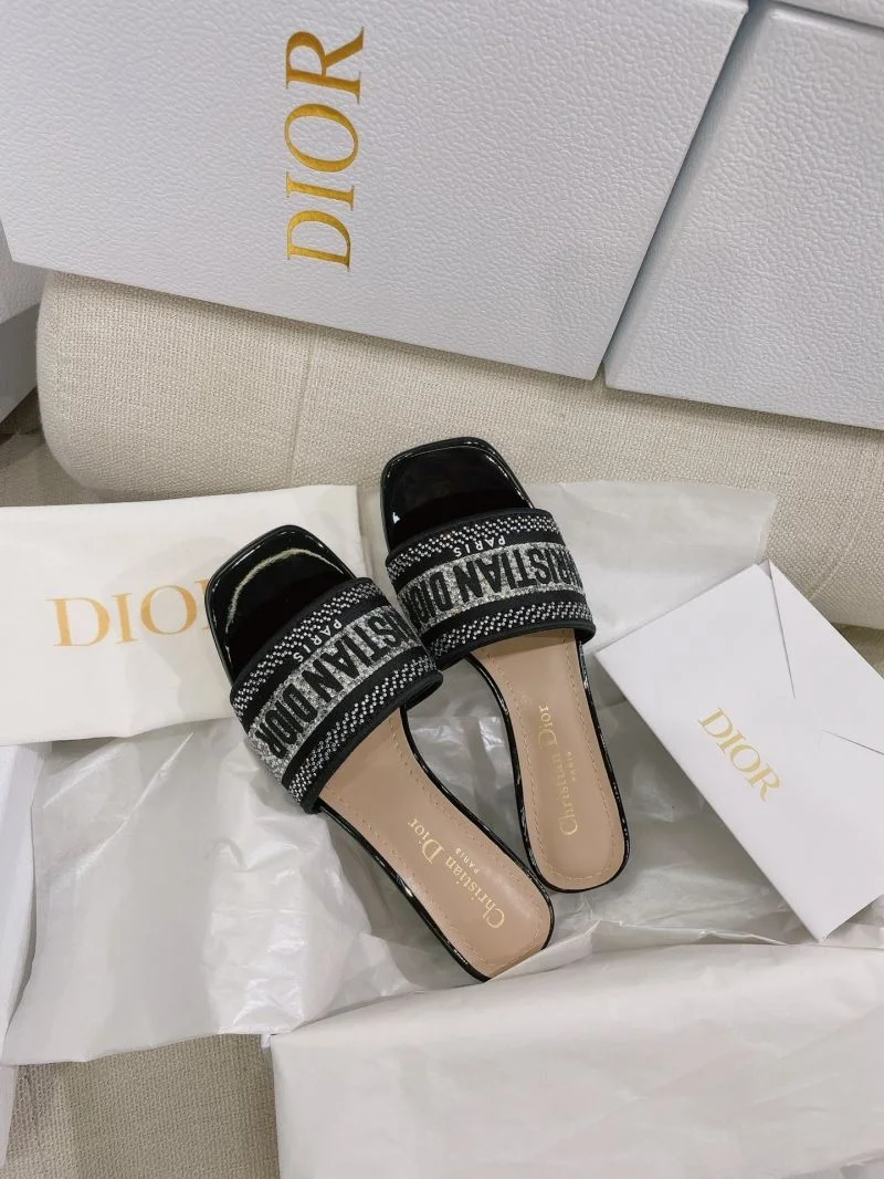 ModernLook Christian Dior Slippers 21854