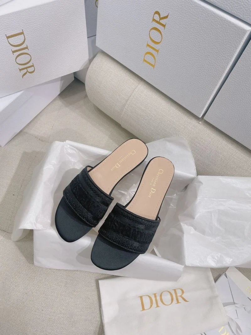 WellDesigned Christian Dior Slippers 21817