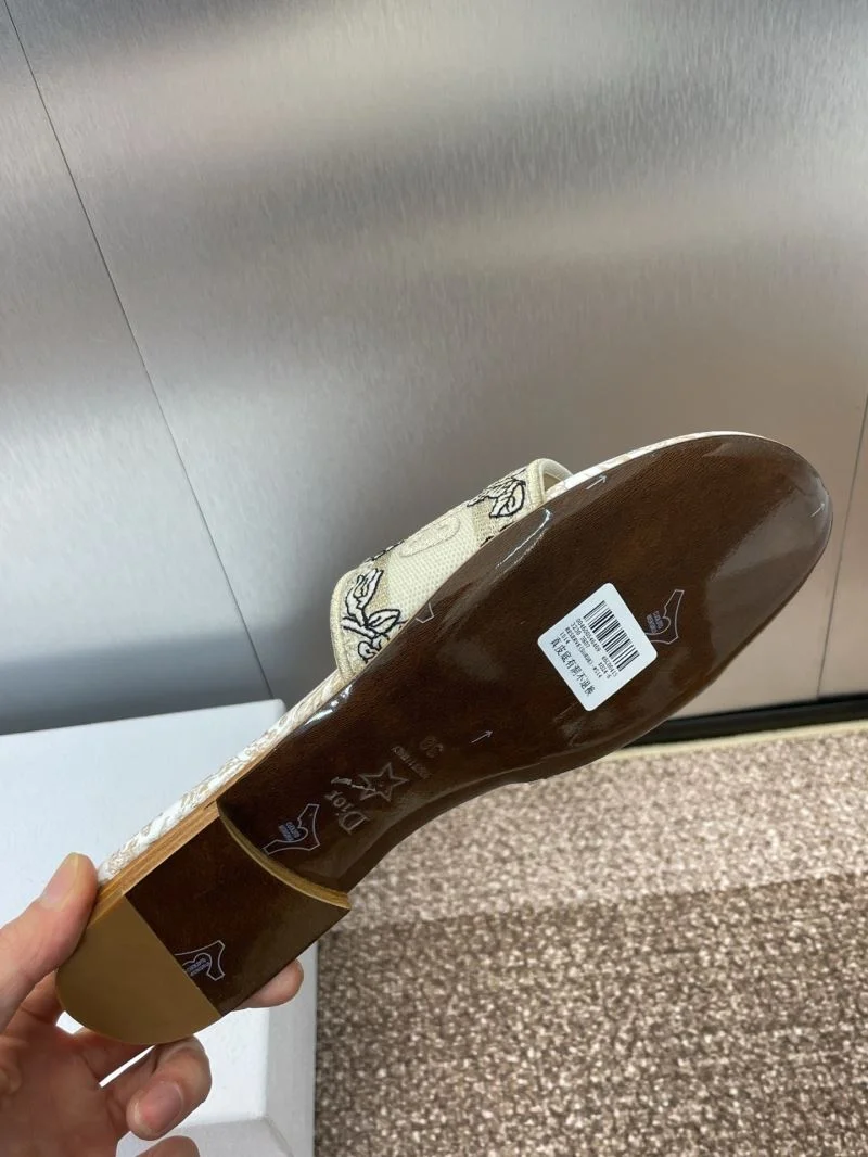 Christian Dior Slippers EasyCare 21801