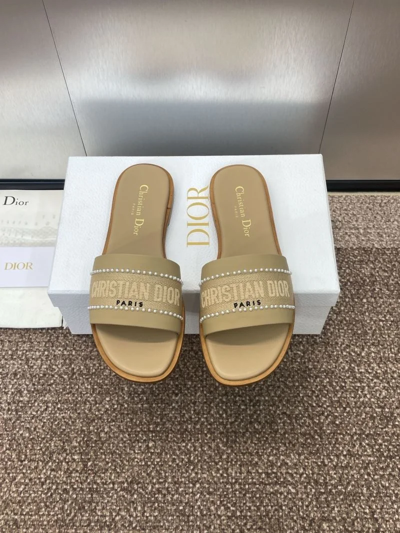 Reliable Christian Dior Slippers 21760