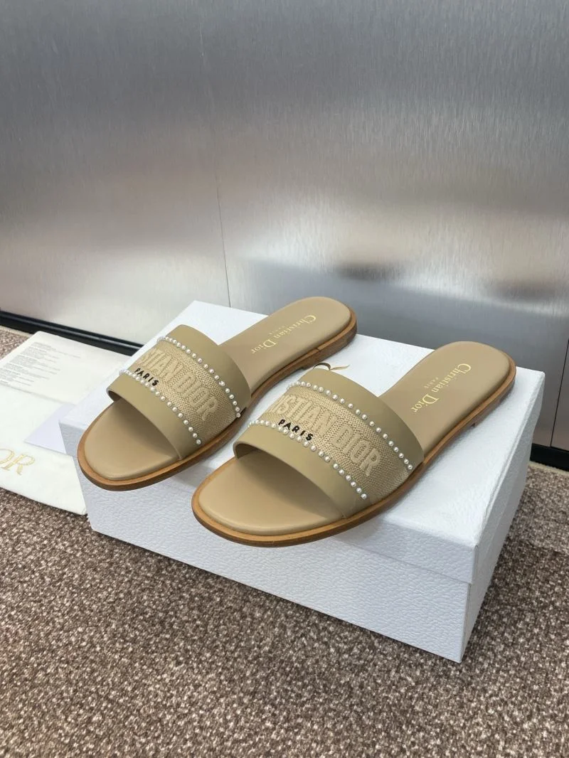 Reliable Christian Dior Slippers 21760