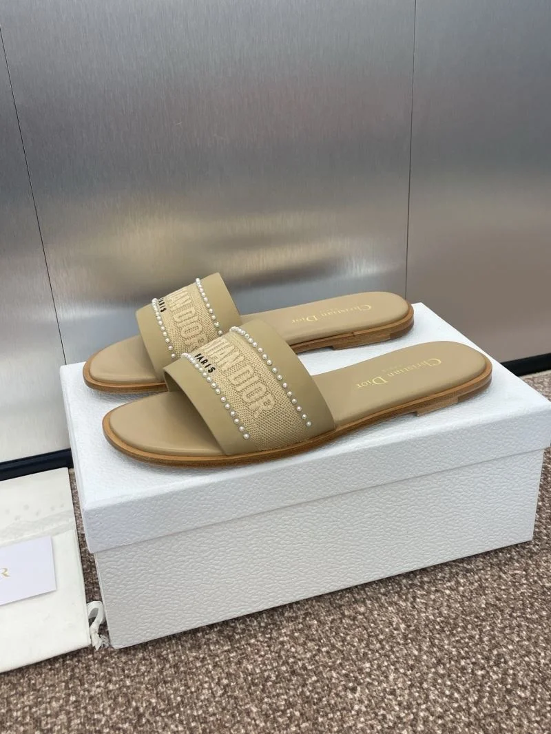 Reliable Christian Dior Slippers 21760