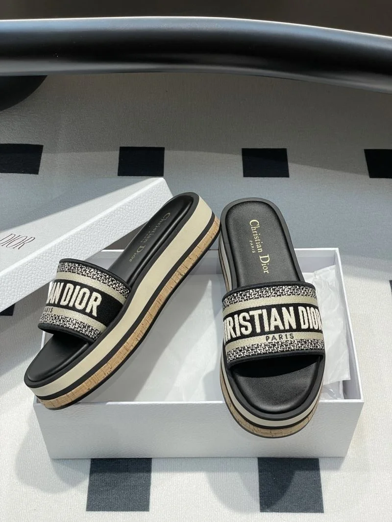 Durable Christian Dior Slippers 21698
