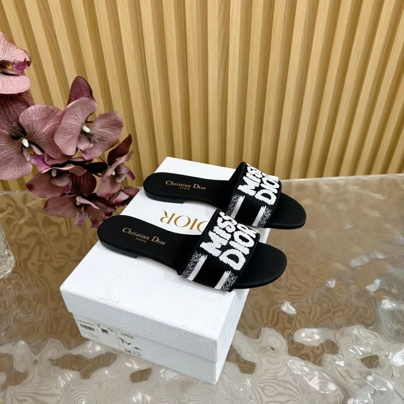 Premium Christian Dior Slippers 21452