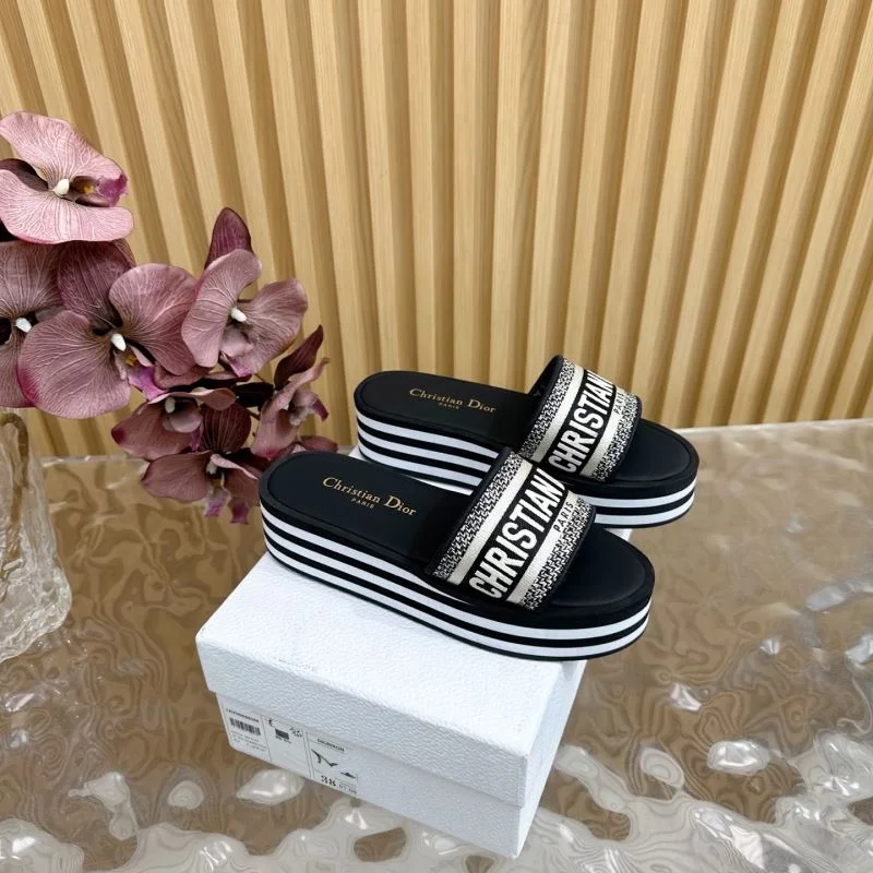 Versatile Christian Dior Slippers 21441