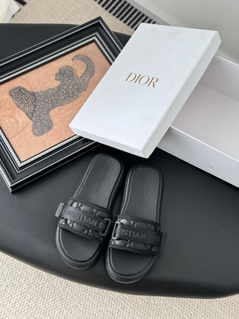 Christian Dior Slippers Compact 21436