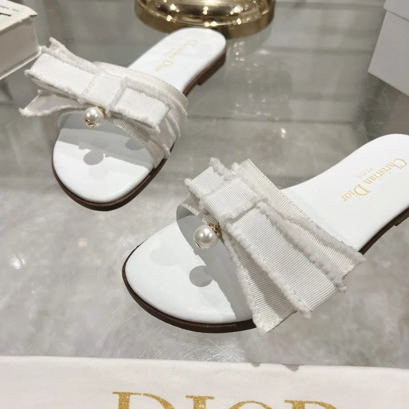 Fashionable Christian Dior Slippers 21425