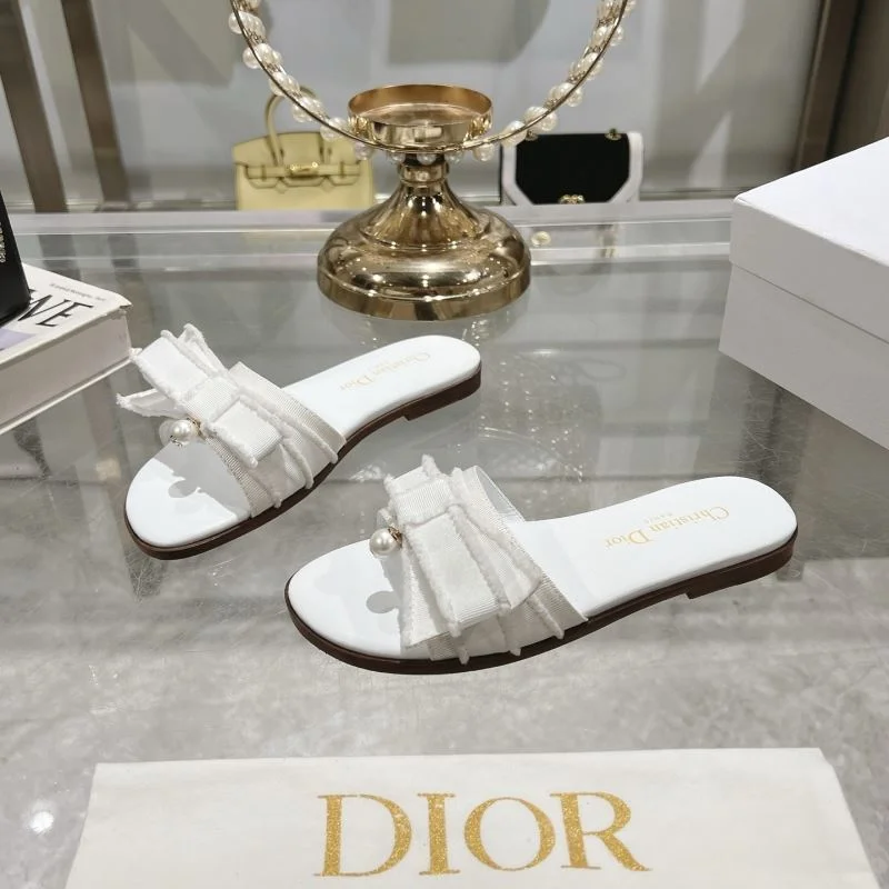 Fashionable Christian Dior Slippers 21425
