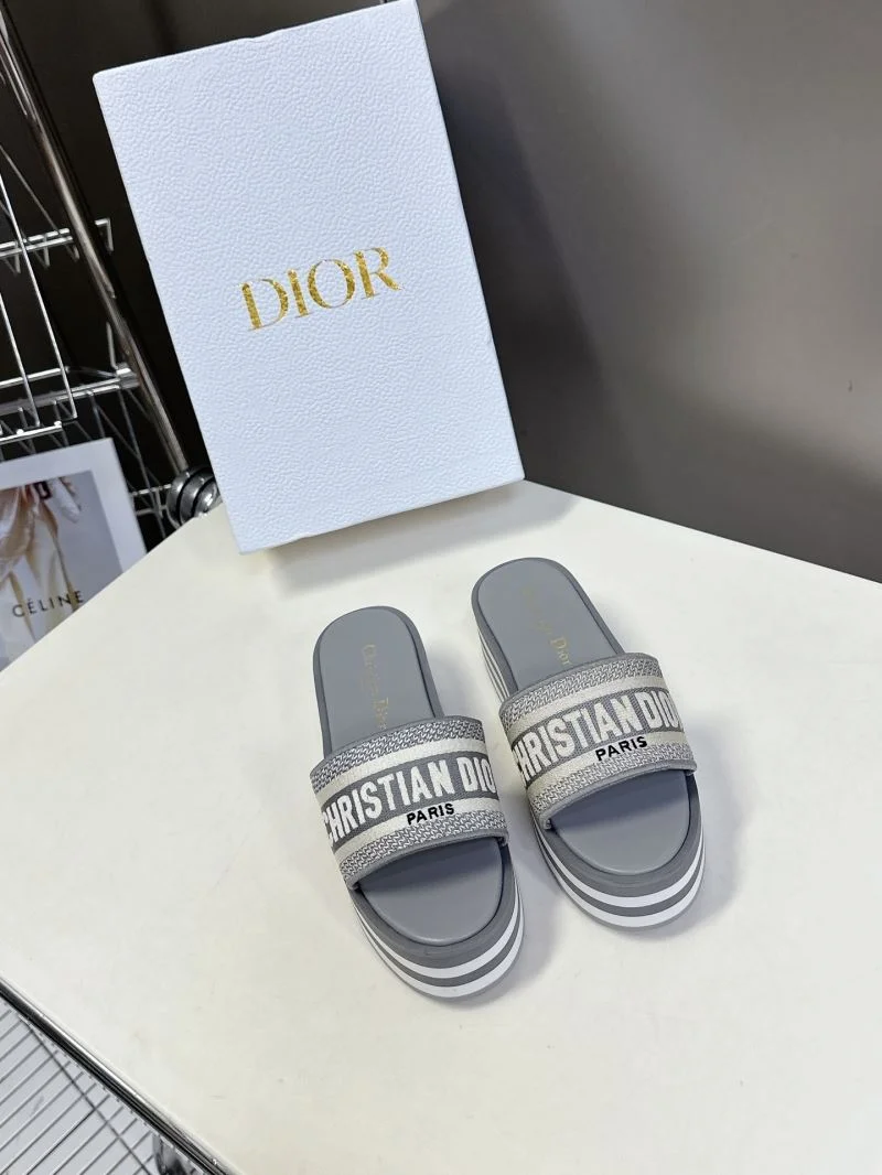 Minimalist Christian Dior Slippers 21388