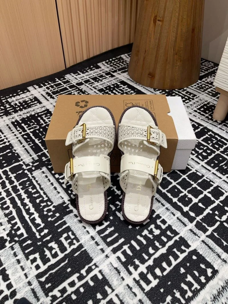 Supportive Christian Dior Slippers 21440