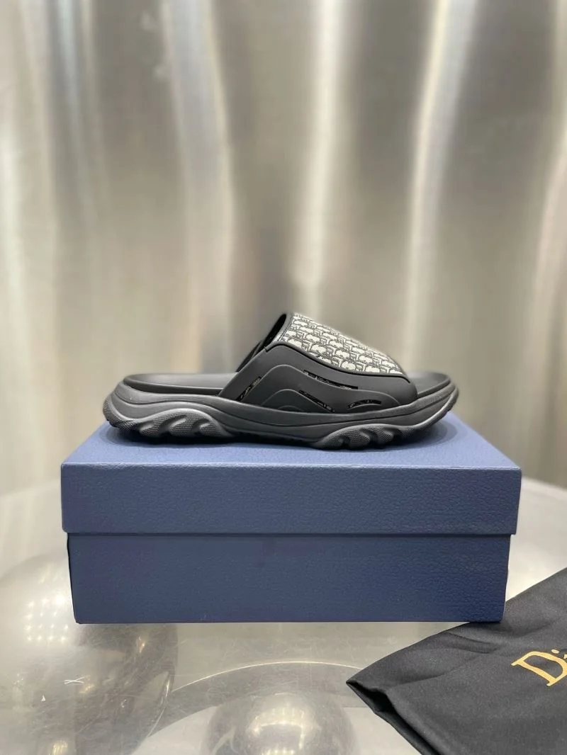 Christian Dior Slippers Versatile 20857