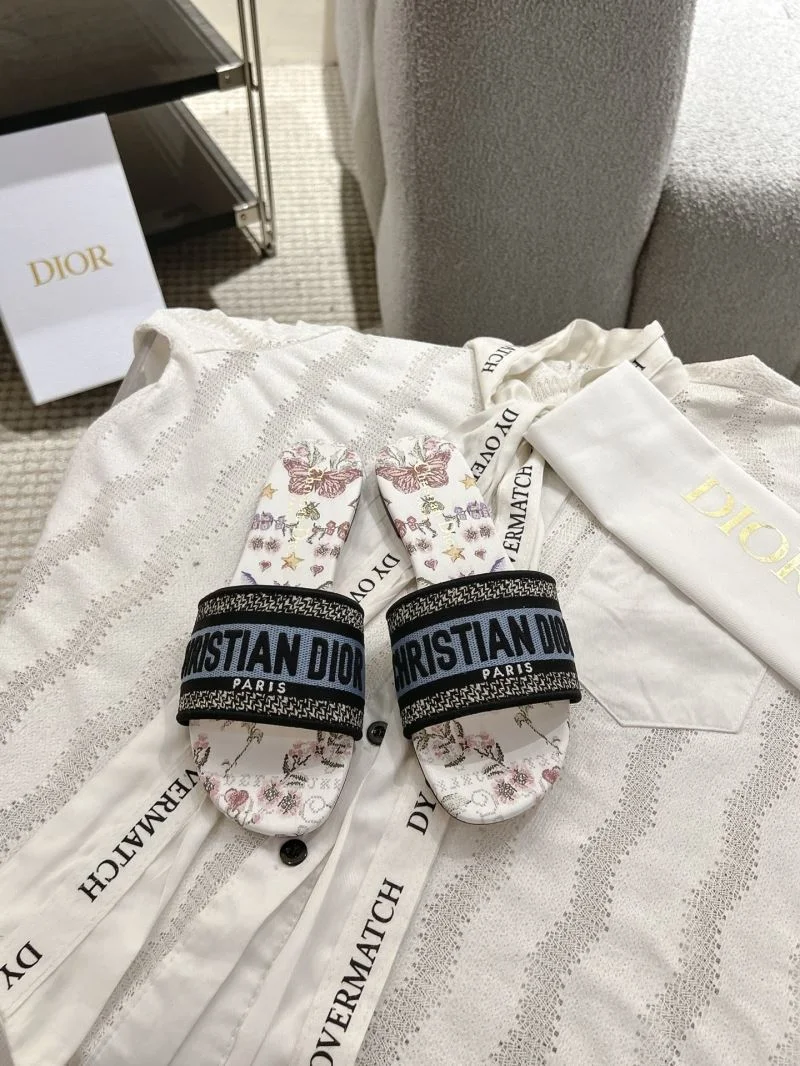 Versatile Christian Dior Slippers 20849