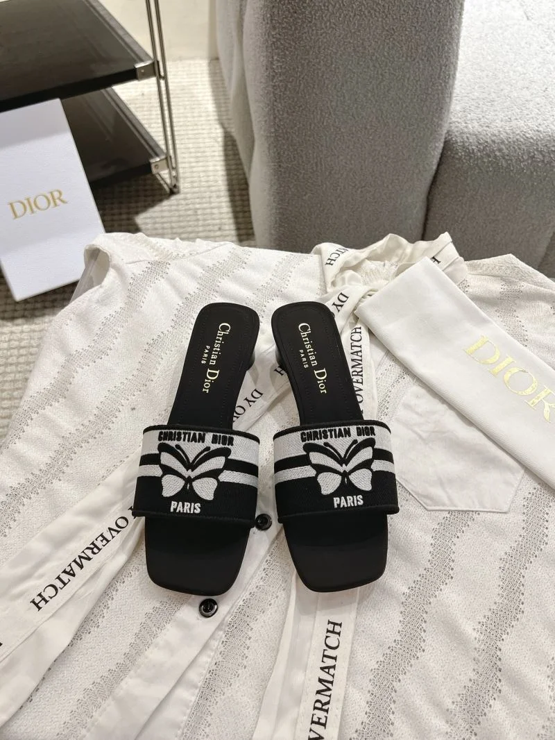 Elegant Christian Dior Slippers 20844