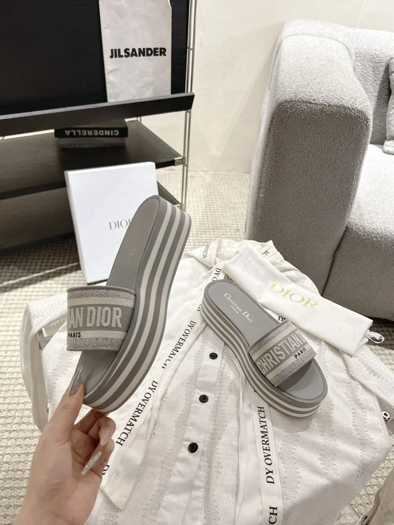 Modern Christian Dior Slippers 20910