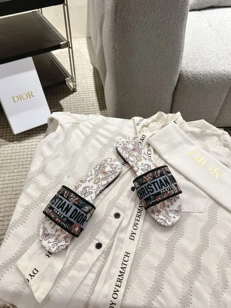 Christian Dior Slippers Fashionable 20811