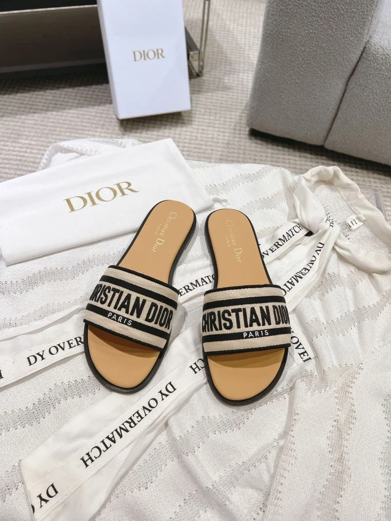 Practical Christian Dior Slippers 20820