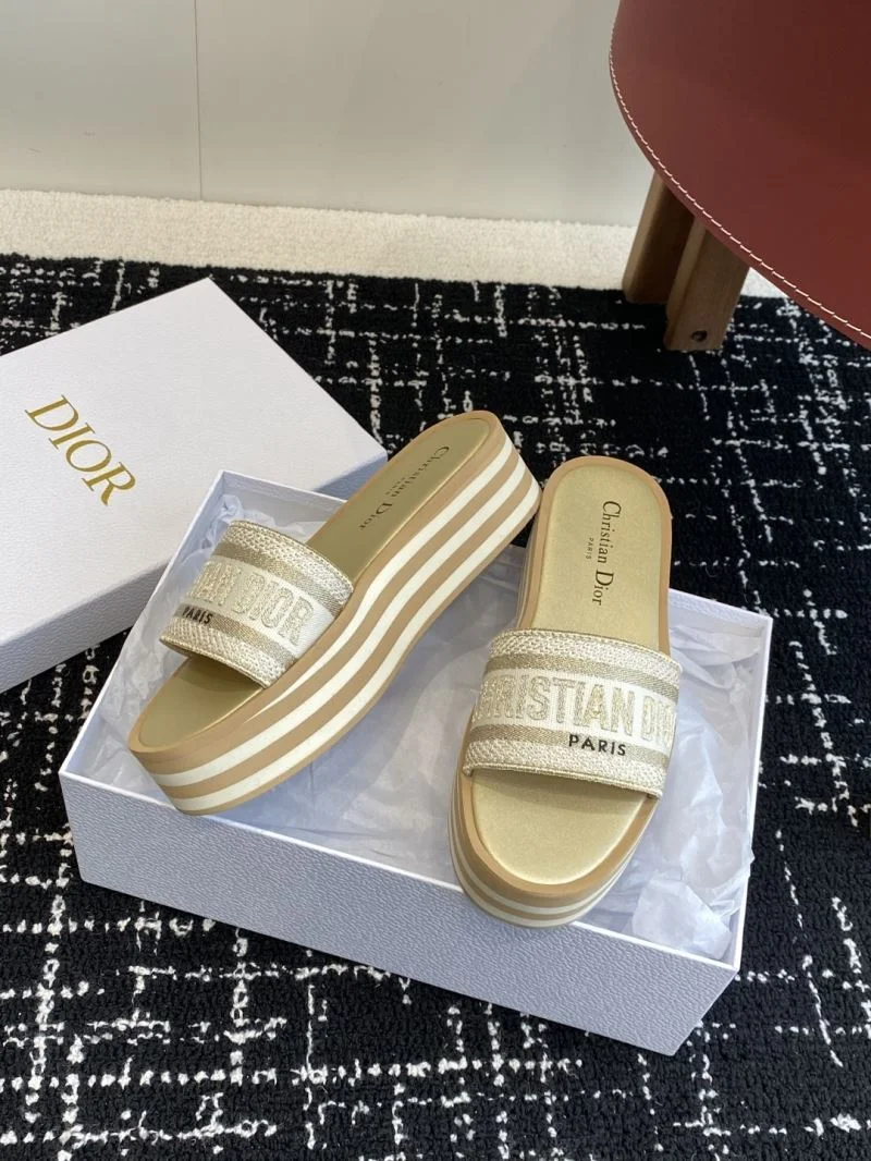 Christian Dior Slippers Refined 20824