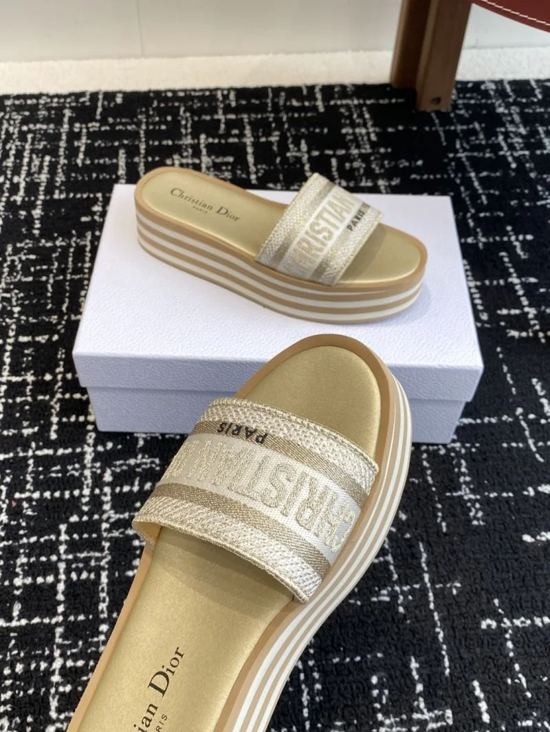 Christian Dior Slippers Refined 20824