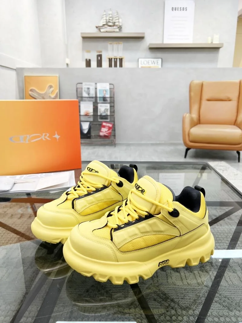 Minimalist Christian Dior Sneaker 20514