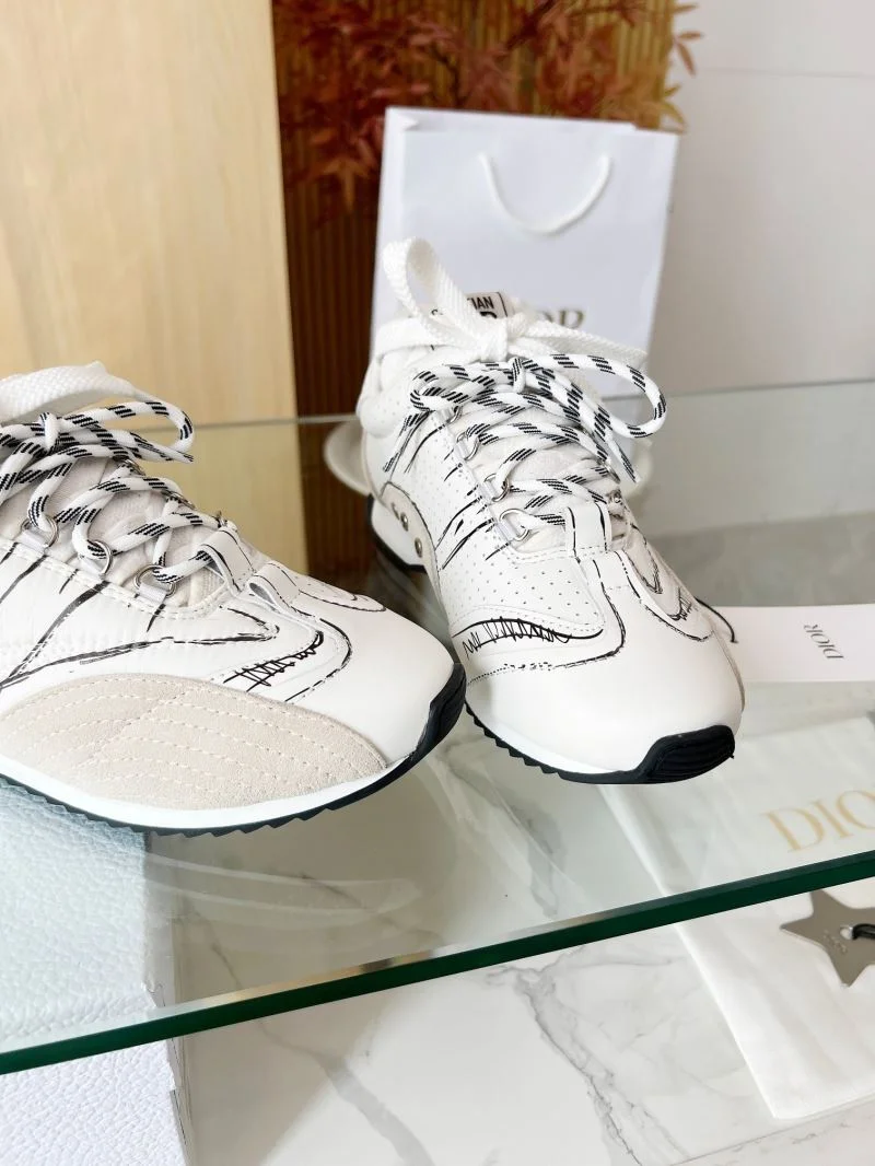 Resilient Christian Dior Sneaker 20461