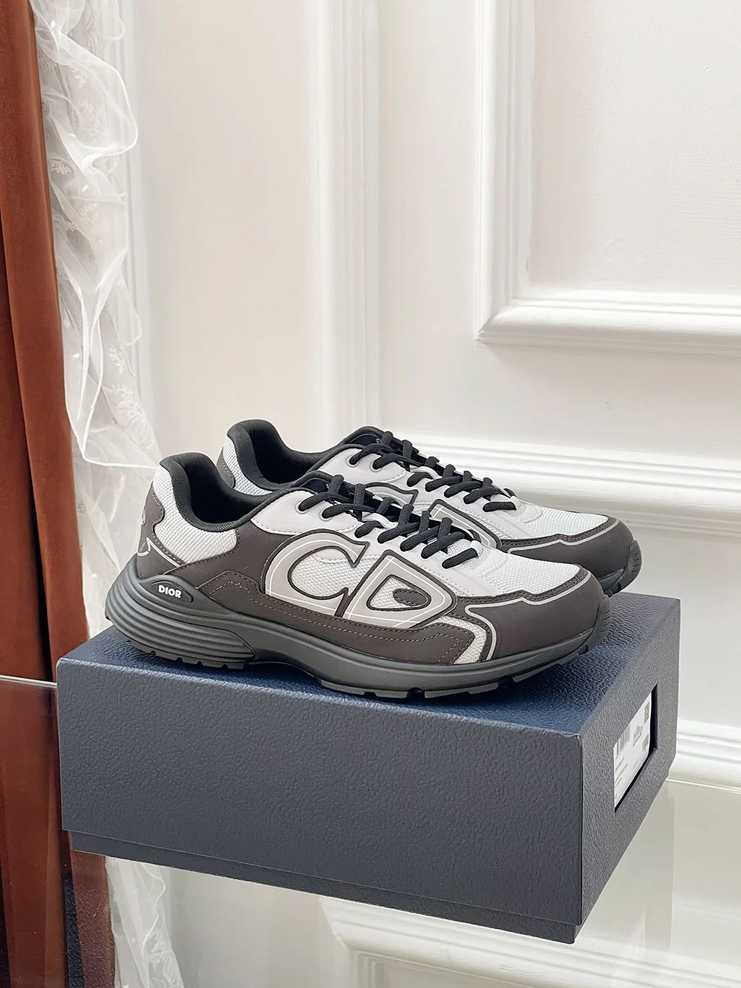Christian Dior Sneaker Stylish 20443