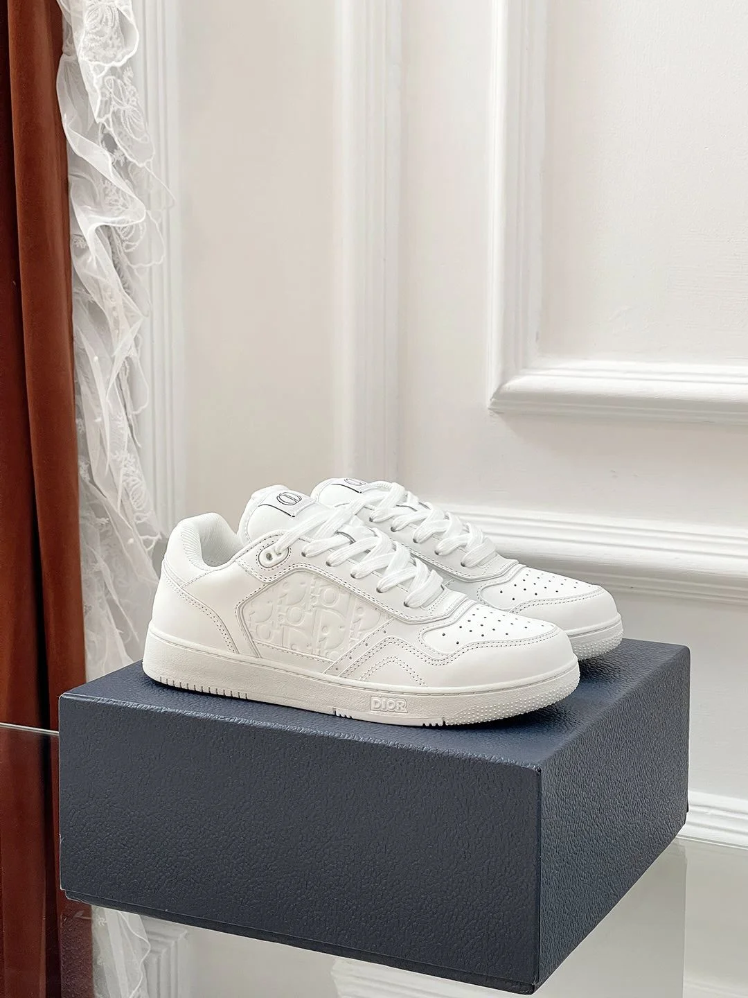WeatherProof Christian Dior Sneaker 21096