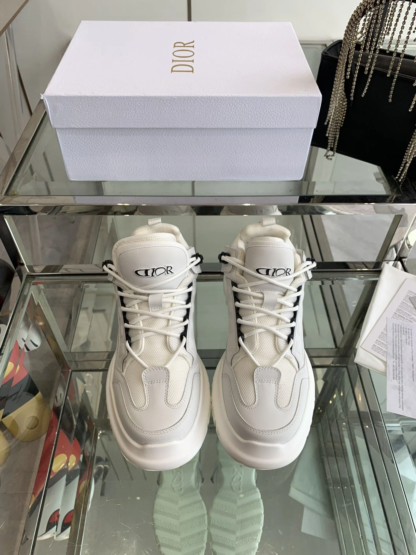 Affordable Christian Dior Sneaker 21087