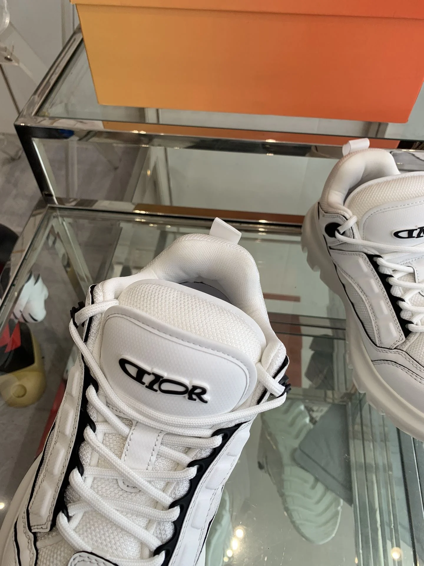 Bright Christian Dior Sneaker 21073
