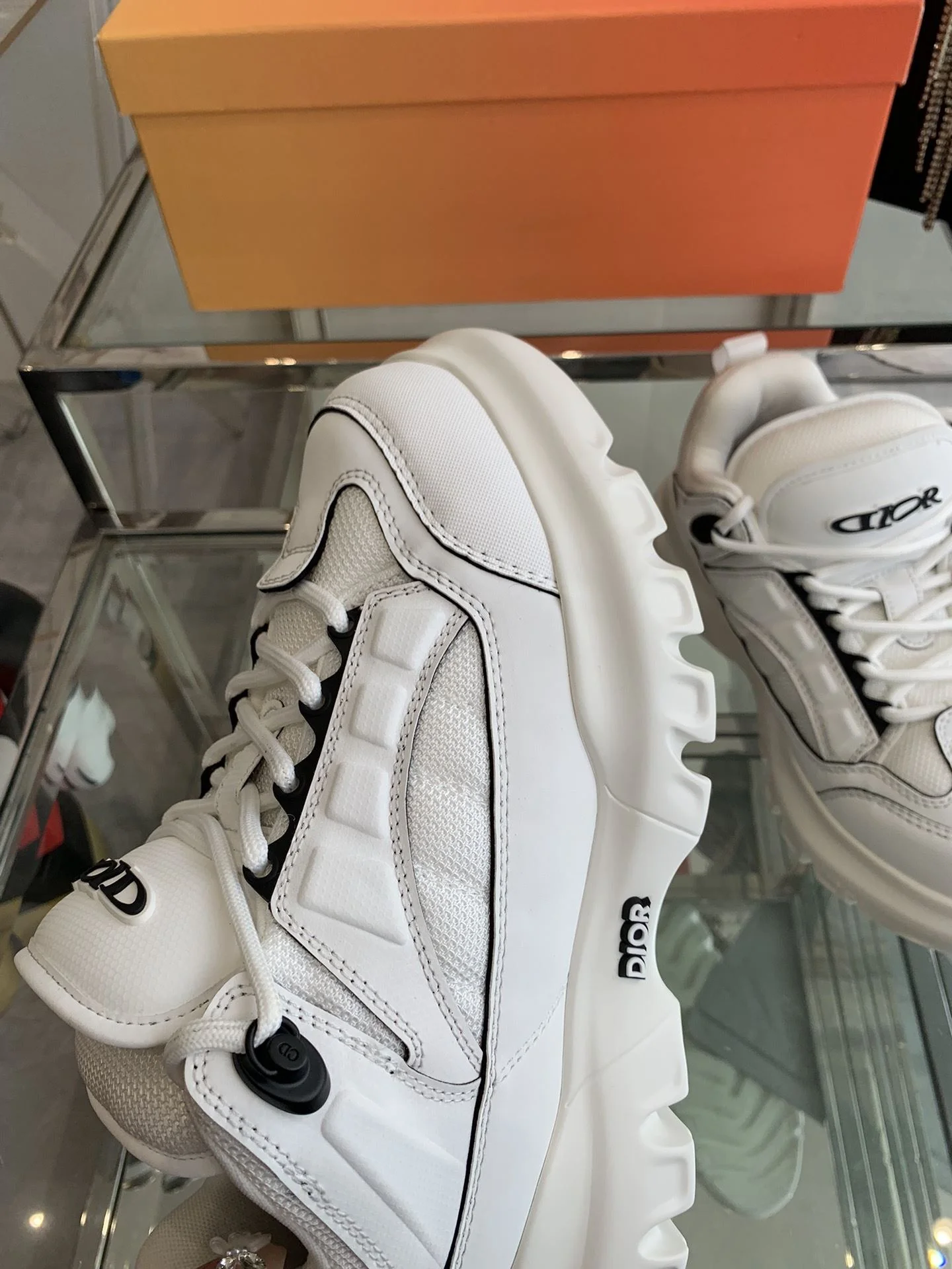 Bright Christian Dior Sneaker 21073