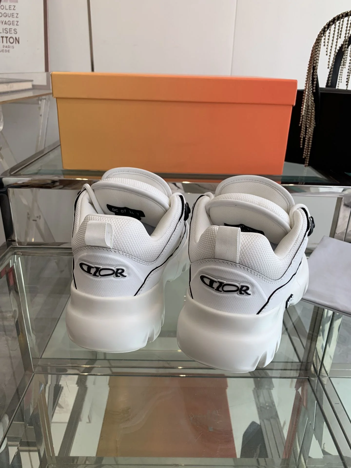 Bright Christian Dior Sneaker 21073