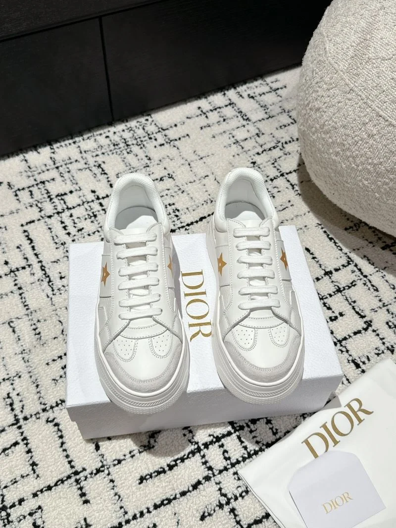 Minimalist Christian Dior Sneaker 21675