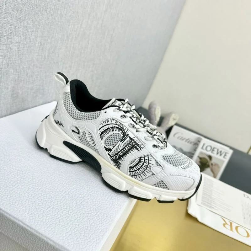 Trendy Christian Dior Sneaker 21345
