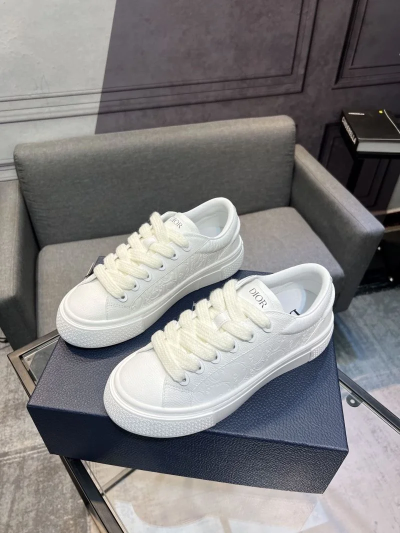 Casual Christian Dior Sneaker 22162