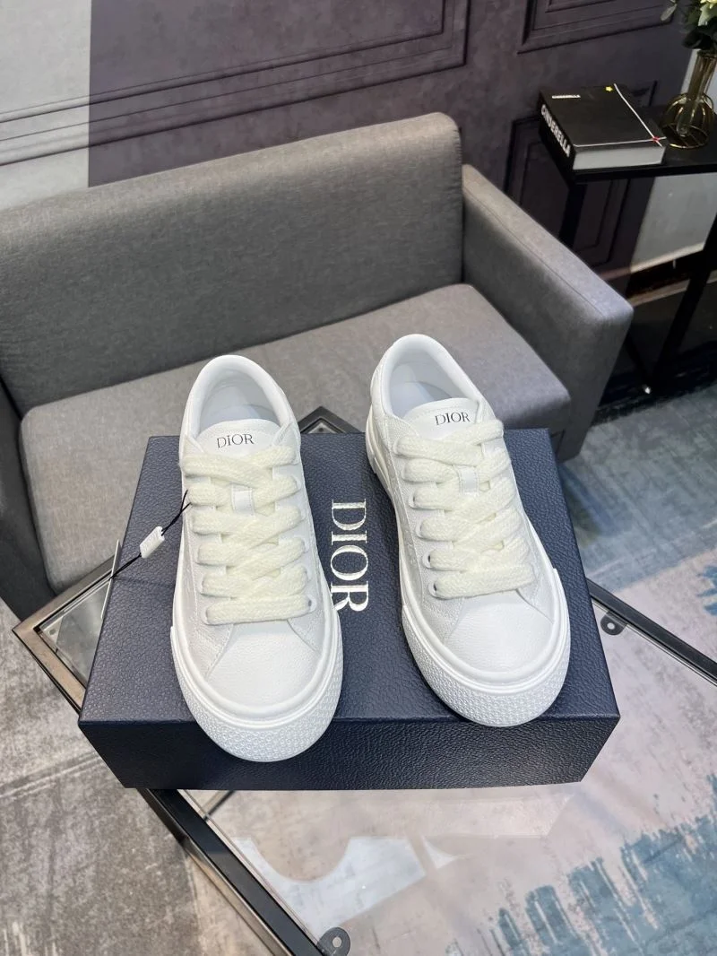 Casual Christian Dior Sneaker 22162