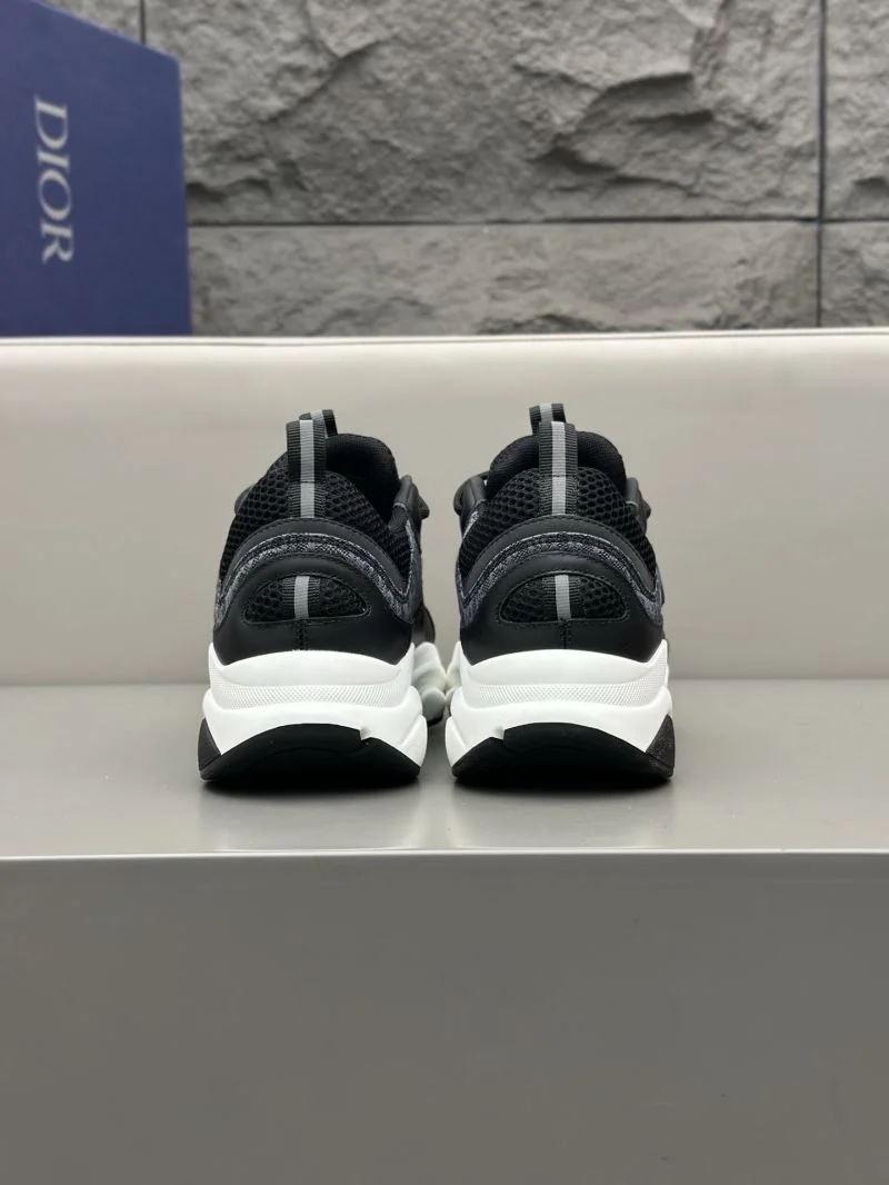 Classic Christian Dior Sneaker 22145