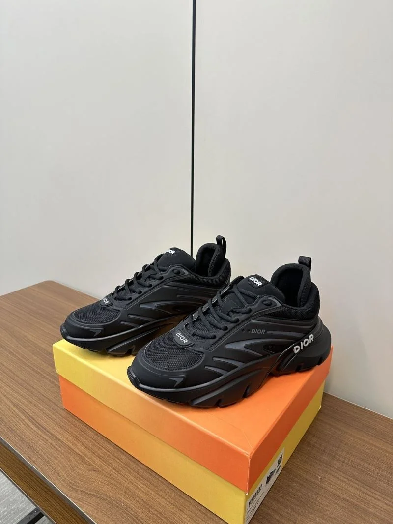Unisex Christian Dior Sneaker 22512