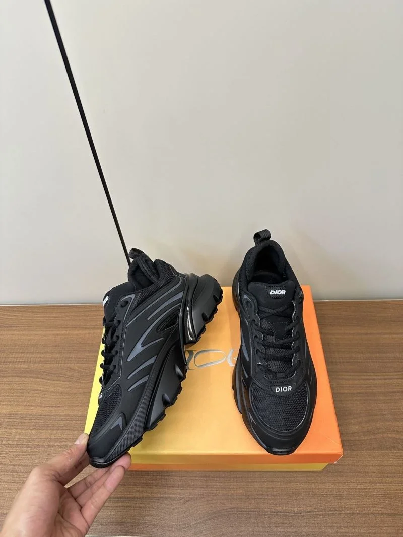 Unisex Christian Dior Sneaker 22512