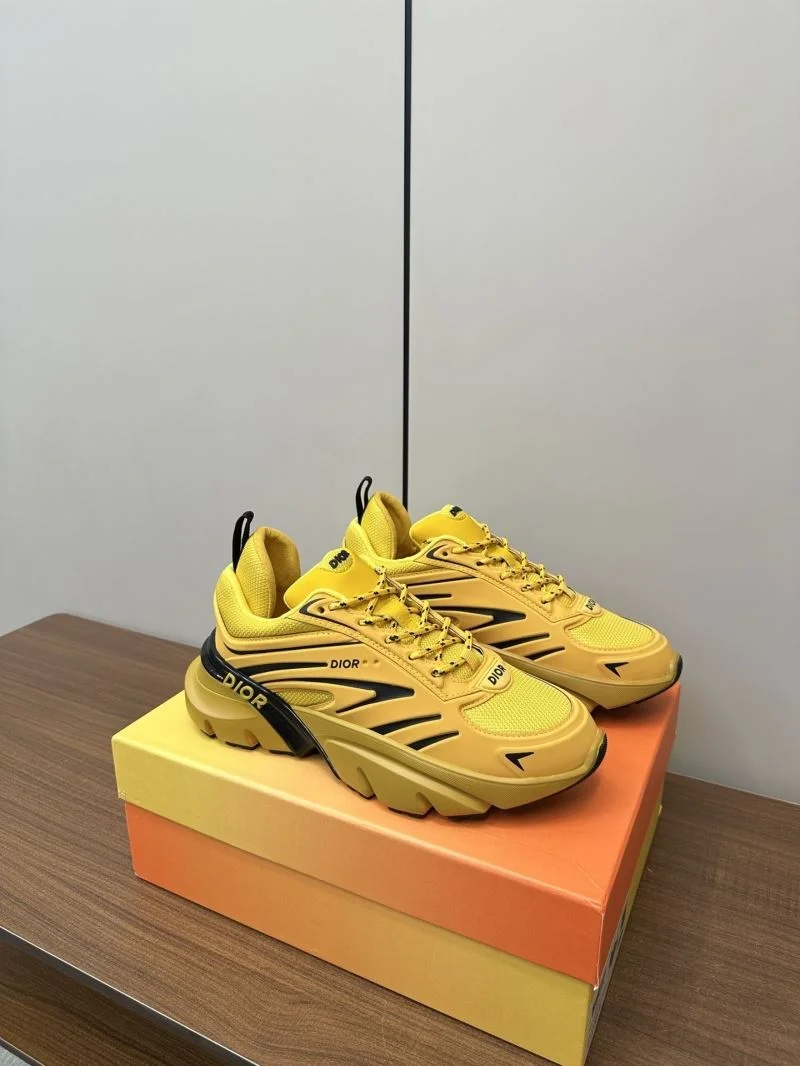 Comfortable Christian Dior Sneaker 22500