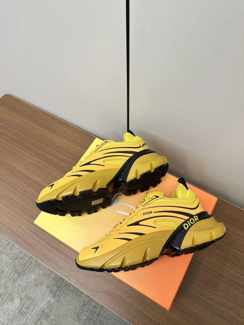 Comfortable Christian Dior Sneaker 22500