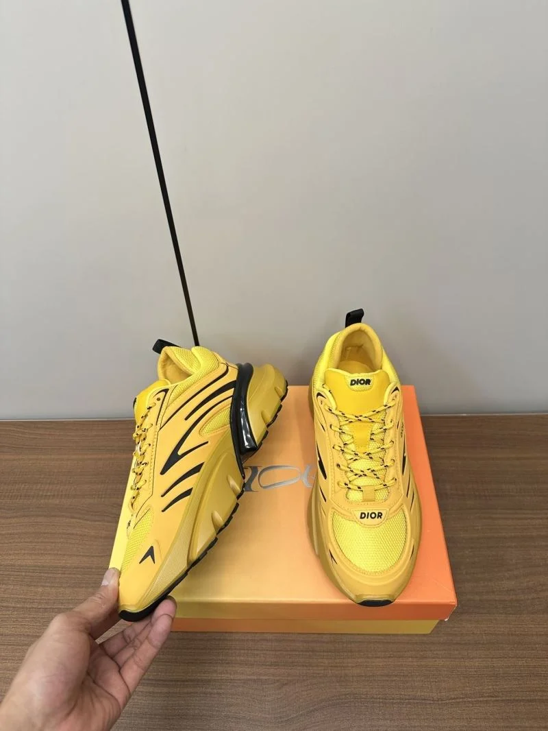 Comfortable Christian Dior Sneaker 22500